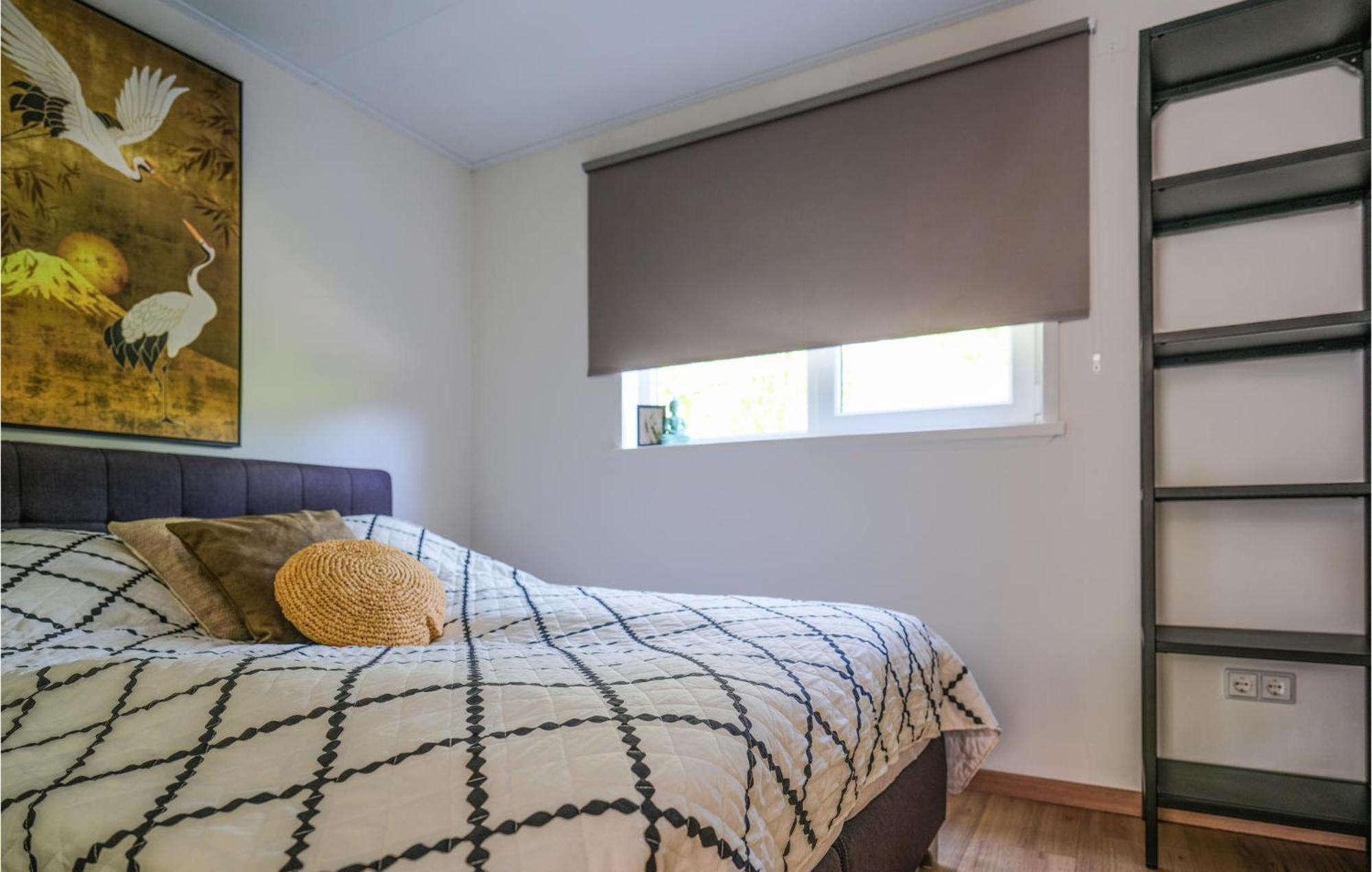 Nice Home In Heinkenszand With Sauna 외부 사진